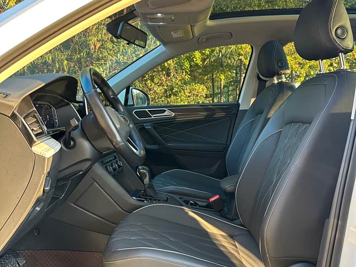 Tiguan L 2023 280TSI Auto 2WD潮创限定版 - zdjęcie 16