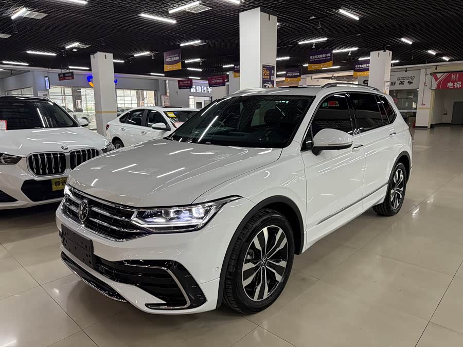 Tiguan L 2025 Outstanding Edition 330TSI Automatic Two-Wheel Drive R-Line Long Glory Version - zdjęcie 1