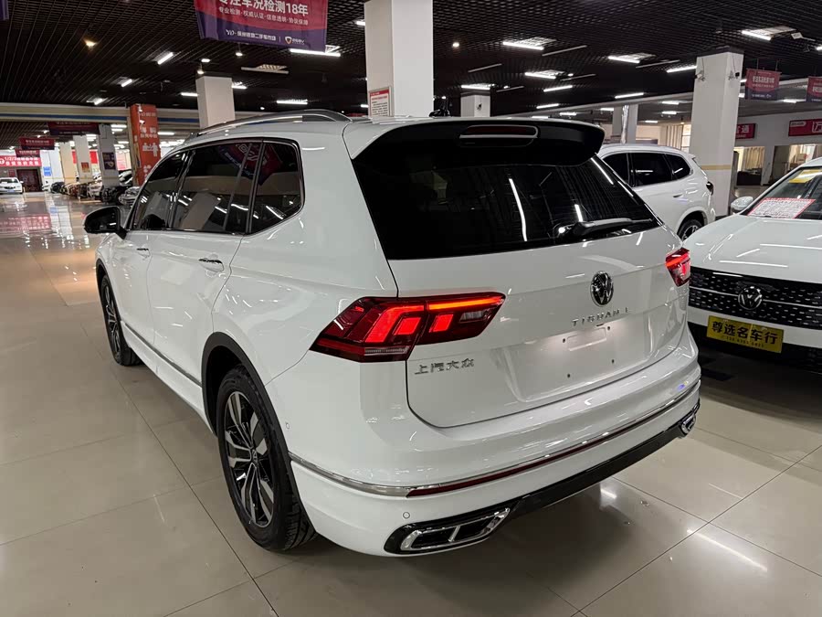 Tiguan L 2025 Outstanding Edition 330TSI Automatic Two-Wheel Drive R-Line Long Glory Version - zdjęcie 12