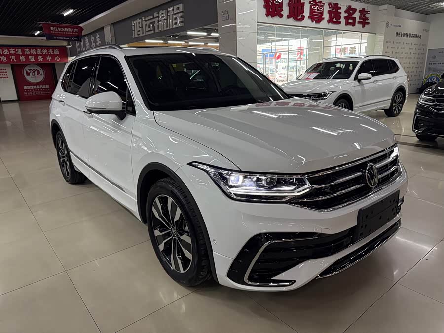 Tiguan L 2025 Outstanding Edition 330TSI Automatic Two-Wheel Drive R-Line Long Glory Version - zdjęcie 3