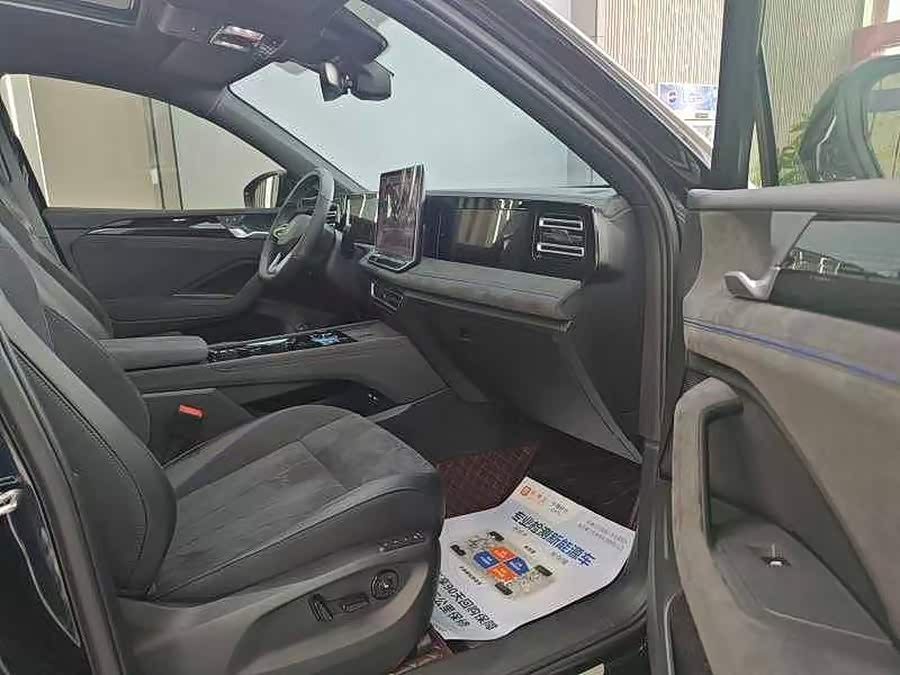 Tiguan L 2025 PRO 380TSI 4WD R-Line Smart Version - zdjęcie 8