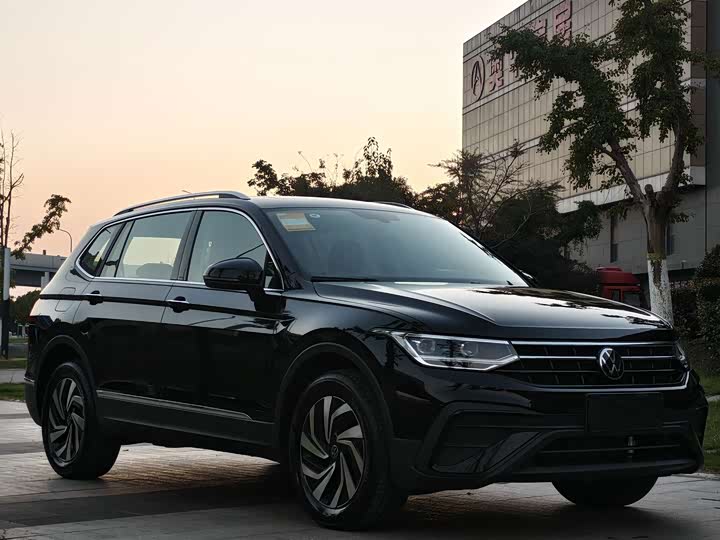 Tiguan L 2026 Outstanding 300TSI Auto 2WD Longteng - zdjęcie 13