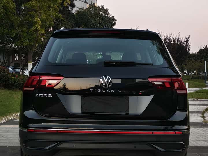 Tiguan L 2026 Outstanding 300TSI Auto 2WD Longteng - zdjęcie 18