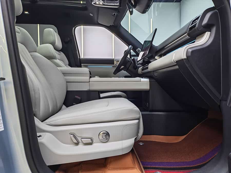Titan 7 2025 190KM 4WD Max - zdjęcie 14