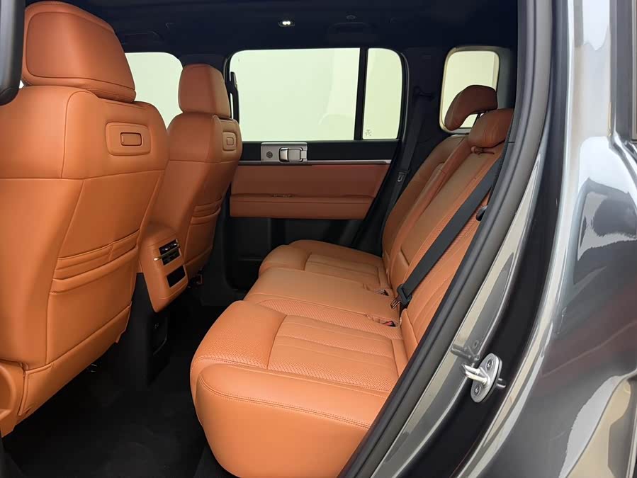 Titan 7 2025 190KM Four-Wheel Drive Ultra Version - zdjęcie 6
