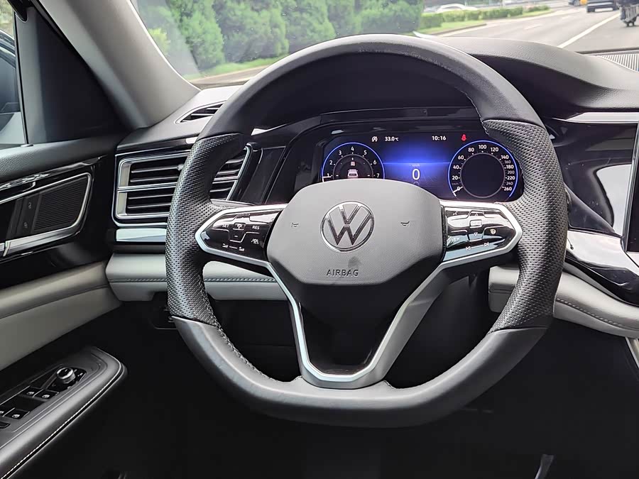 Touareg 2024 380TSI 4WD Luxury - zdjęcie 12