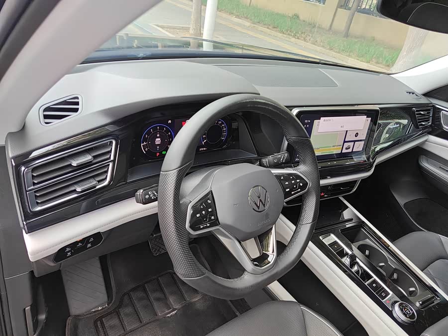 Touareg 2024 380TSI 4WD Luxury - zdjęcie 14