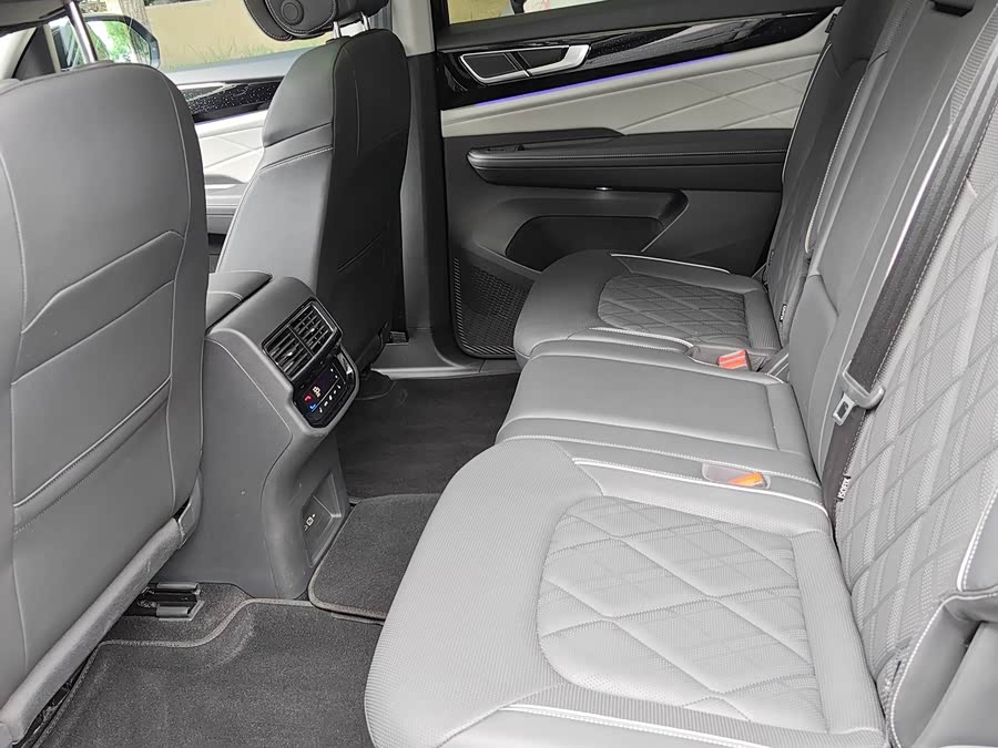 Touareg 2024 380TSI 4WD Luxury - zdjęcie 9