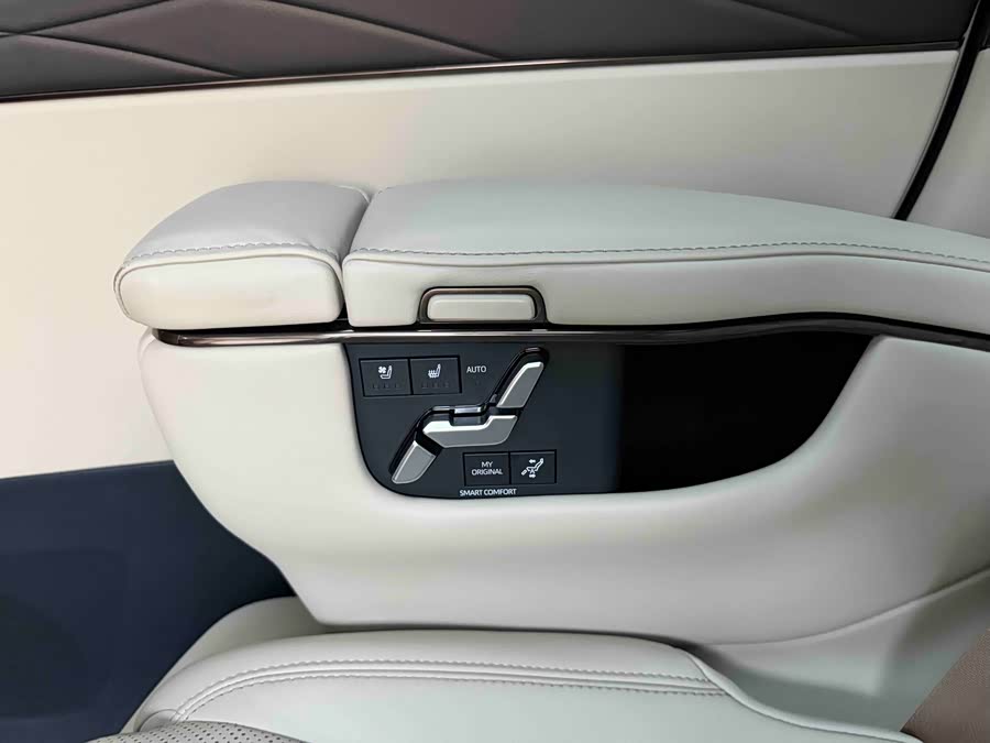 Toyota Crown Dual Engine 2.5L Supreme Executive - zdjęcie 12