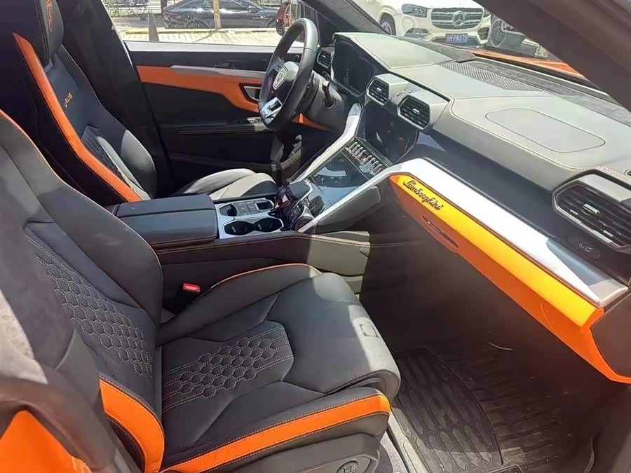 Urus 2023 4.0T V8 S - zdjęcie 4