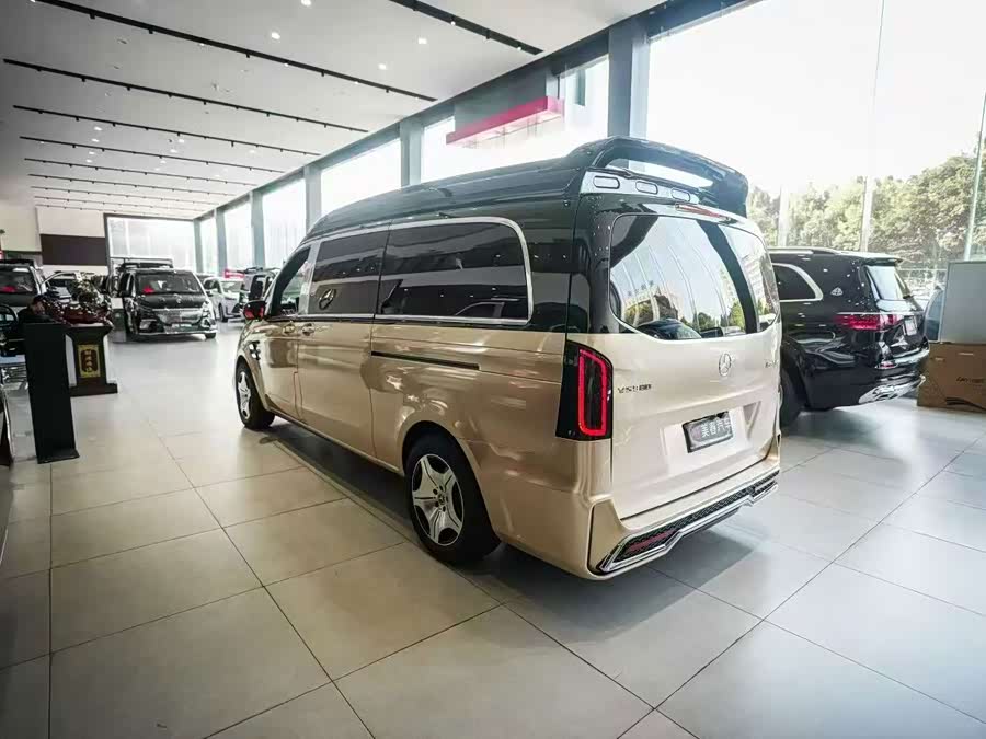 Vito 2024 2.0T Business Edition 7-Seater - zdjęcie 12