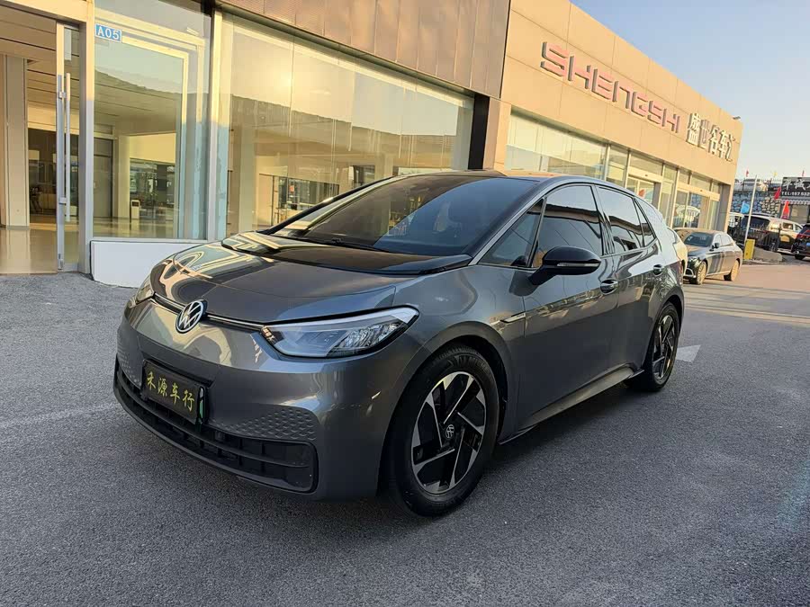 Volkswagen ID.3 2023 Pure Intelligent Edition - zdjęcie 1