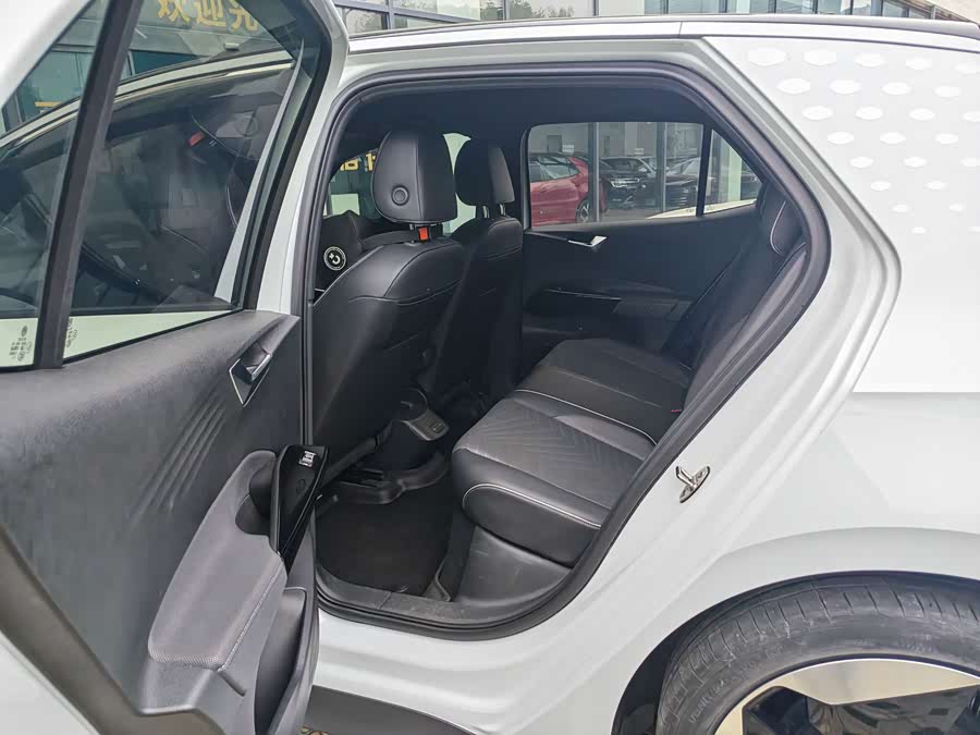 Volkswagen ID.3 2023 Pure Intelligent Edition - zdjęcie 11