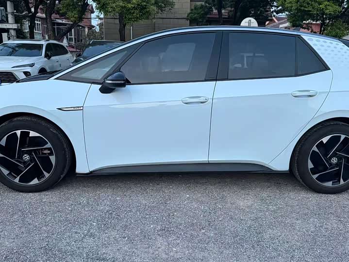 Volkswagen ID.3 2023 Pure Intelligent Edition - zdjęcie 12