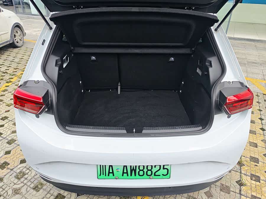 Volkswagen ID.3 2023 Pure Intelligent Edition - zdjęcie 12