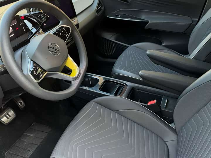 Volkswagen ID.3 2023 Pure Intelligent Edition - zdjęcie 17
