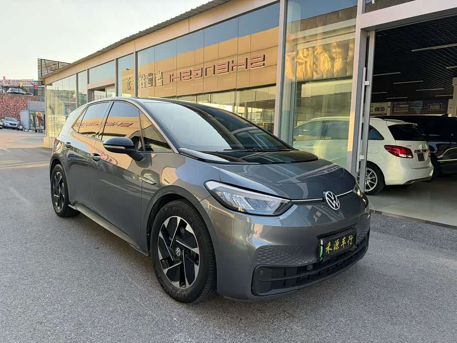 Volkswagen ID.3 2023 Pure Intelligent Edition - zdjęcie 3