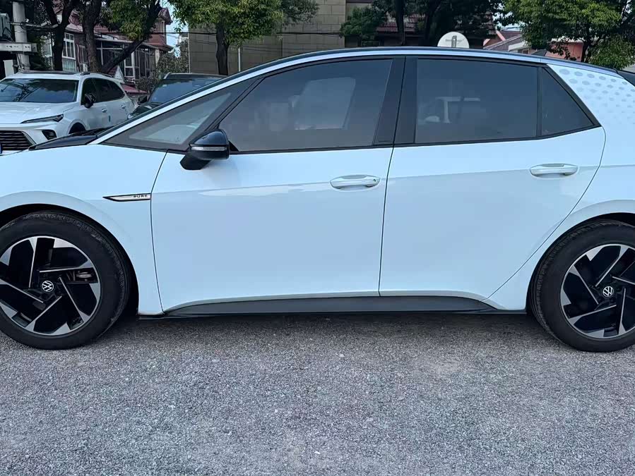 Volkswagen ID.3 2023 Pure Intelligent Edition - zdjęcie 3