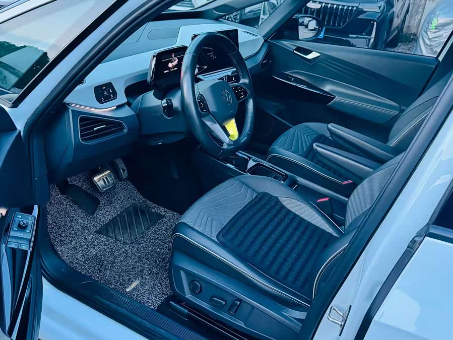 Volkswagen ID.3 2023 Pure Intelligent Edition - zdjęcie 4