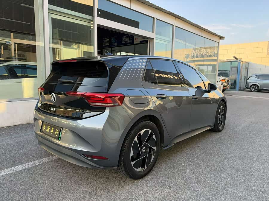 Volkswagen ID.3 2023 Pure Intelligent Edition - zdjęcie 6