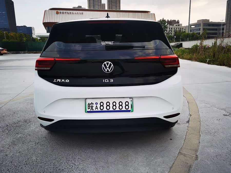 Volkswagen ID.3 2024 Outstanding - zdjęcie 17