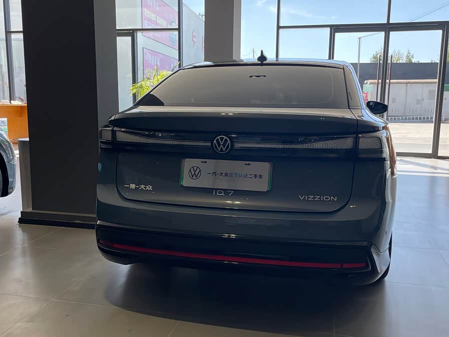 Volkswagen ID.7 VIZZION 2024 PRO - zdjęcie 14