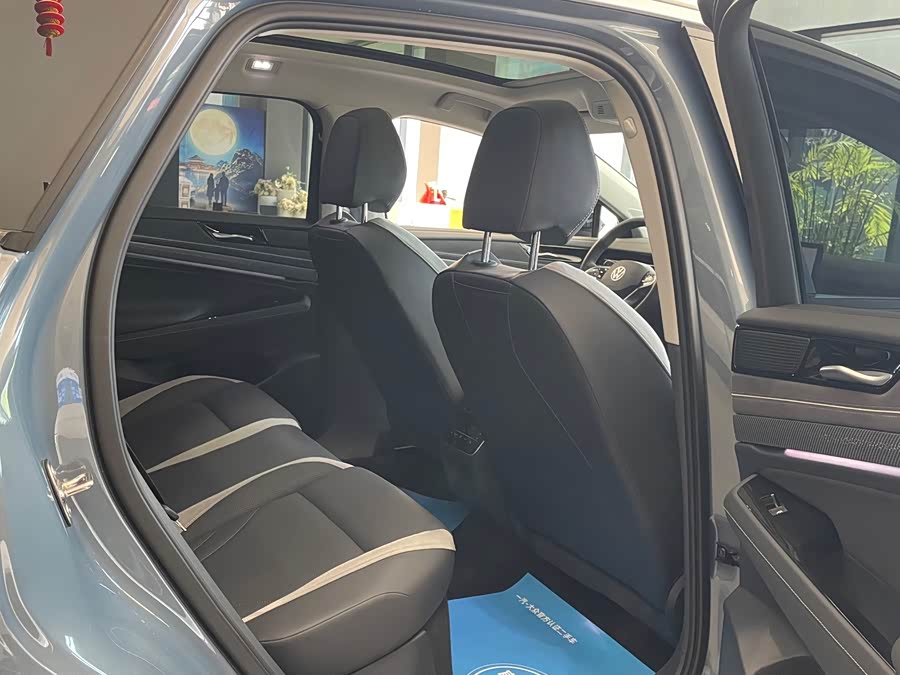 Volkswagen ID.7 VIZZION 2024 PRO - zdjęcie 9