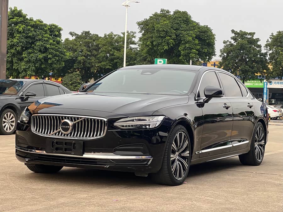 Volvo S90 2023 B5 Intelligent Luxury - zdjęcie 2