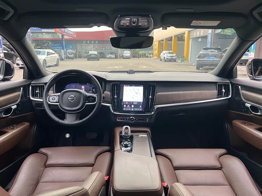 Volvo S90 2023 B5 Intelligent Luxury - zdjęcie 19