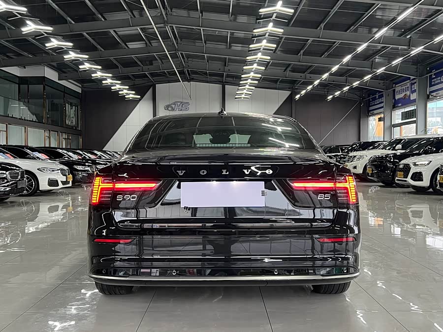 Volvo S90 2026 B5 Intelligent Luxury - zdjęcie 15