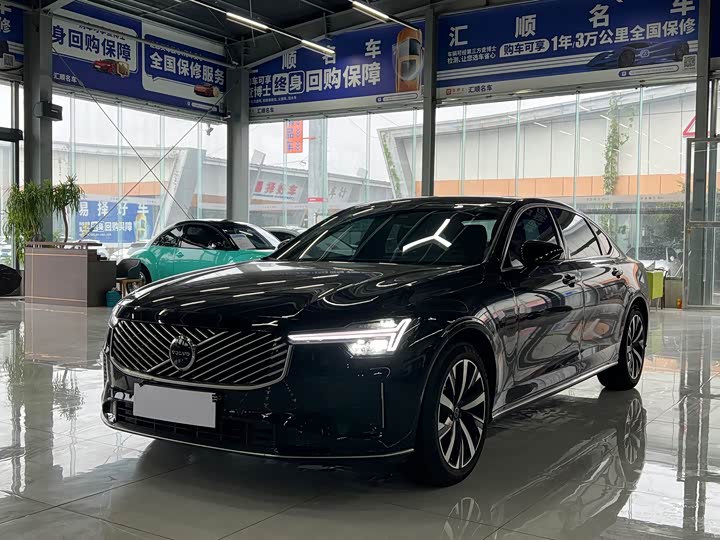 Volvo S90 2026 B5 Intelligent Luxury - zdjęcie 17