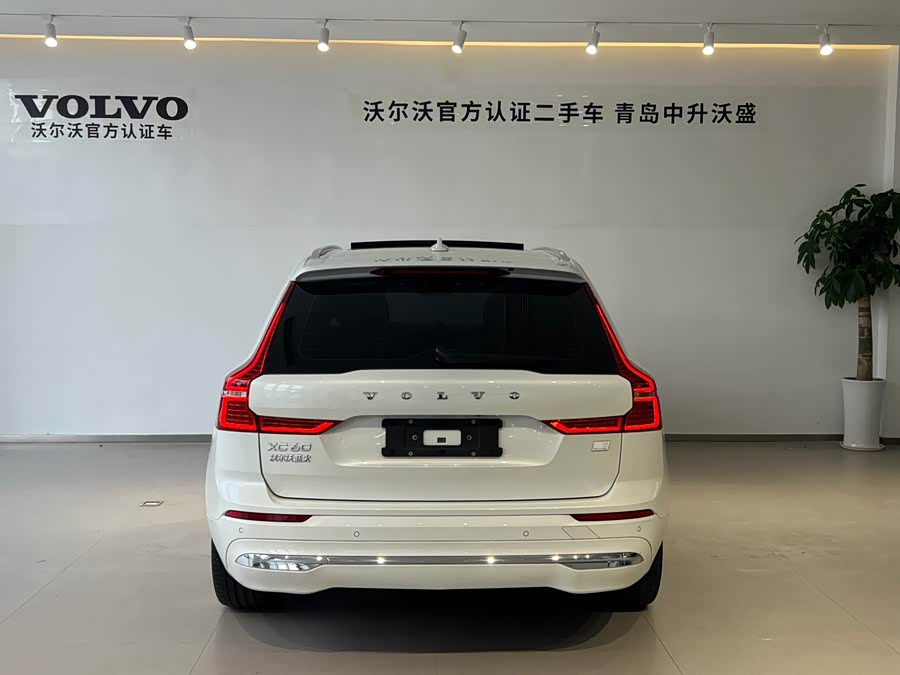 Volvo XC60 2024 T8 PHEV Long Range 4WD Intelligent Luxury - zdjęcie 5