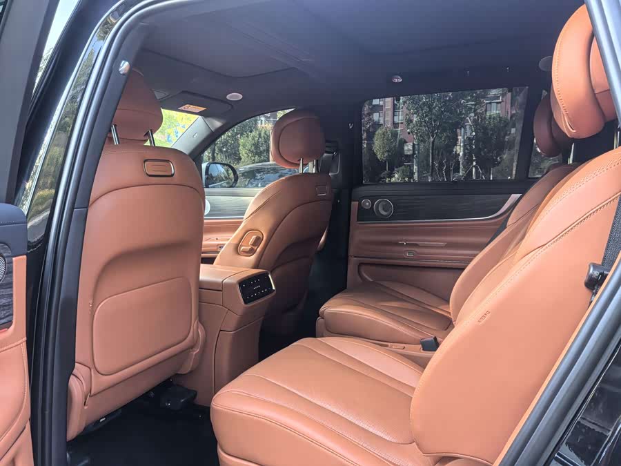 Wenjie M9 2024 Range Extender Ultra 52kWh 6-Seater - zdjęcie 6