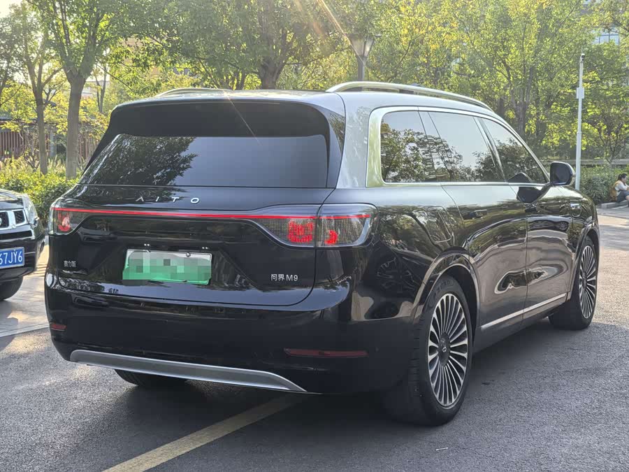 Wenjie M9 2024 Range Extender Ultra 52kWh 6-Seater - zdjęcie 7