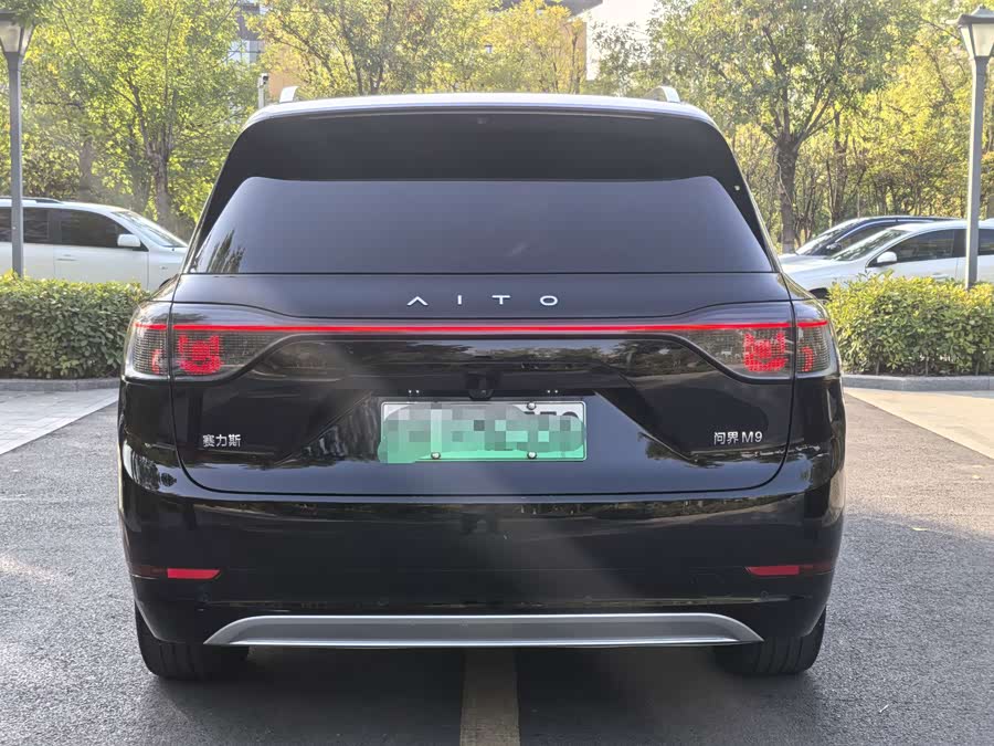 Wenjie M9 2024 Range Extender Ultra 52kWh 6-Seater - zdjęcie 8