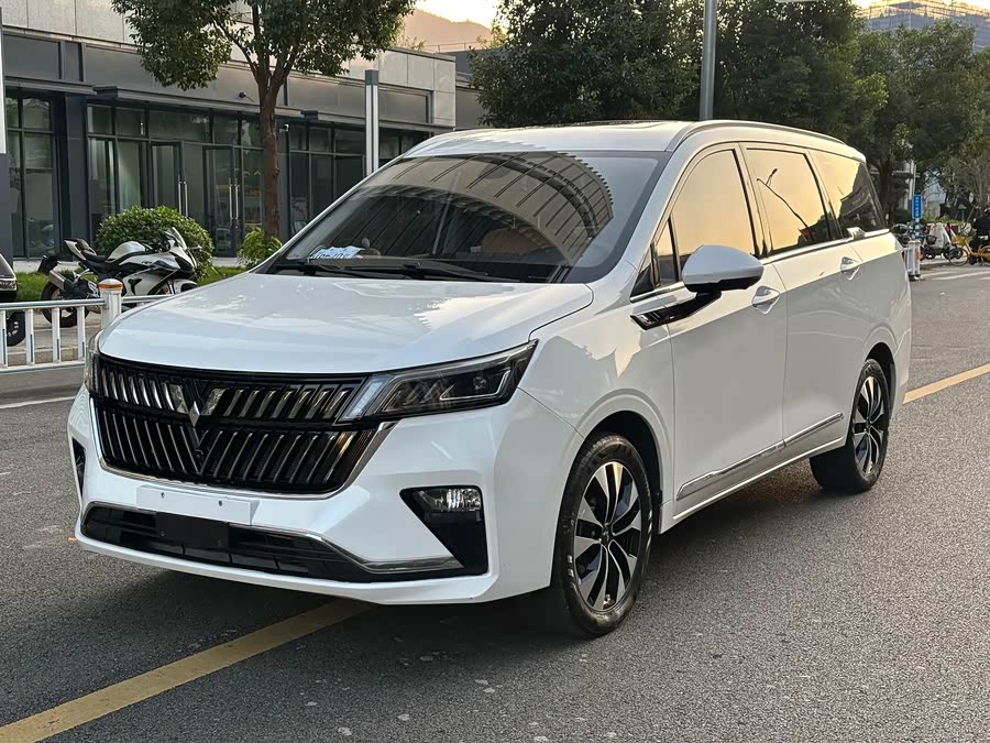 Wuling Jiachen 2023 2.0L DHT Flagship - zdjęcie 1