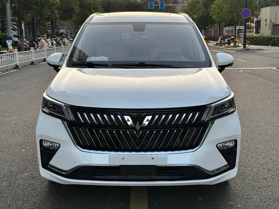 Wuling Jiachen 2023 2.0L DHT Flagship - zdjęcie 2
