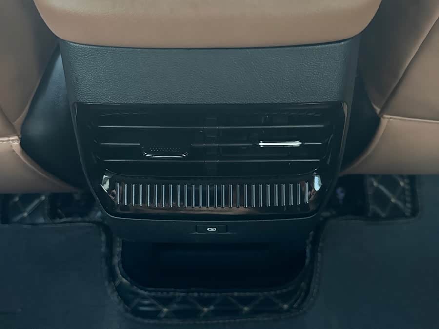 Wuling Jiachen 2023 2.0L DHT Flagship - zdjęcie 13