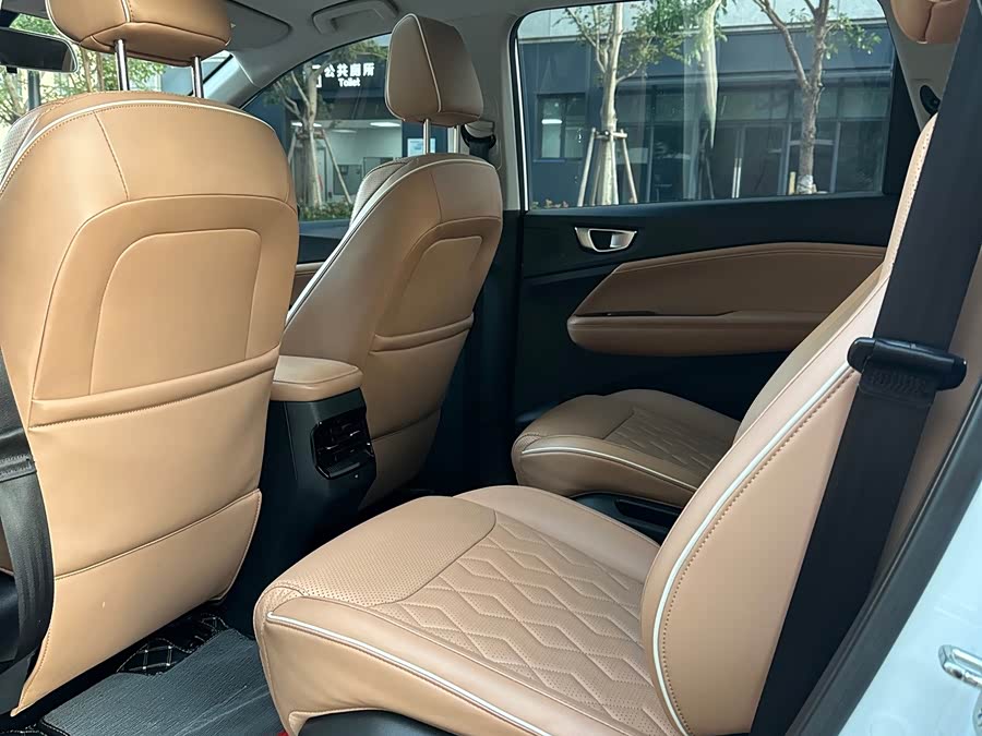 Wuling Jiachen 2023 2.0L DHT Flagship - zdjęcie 6
