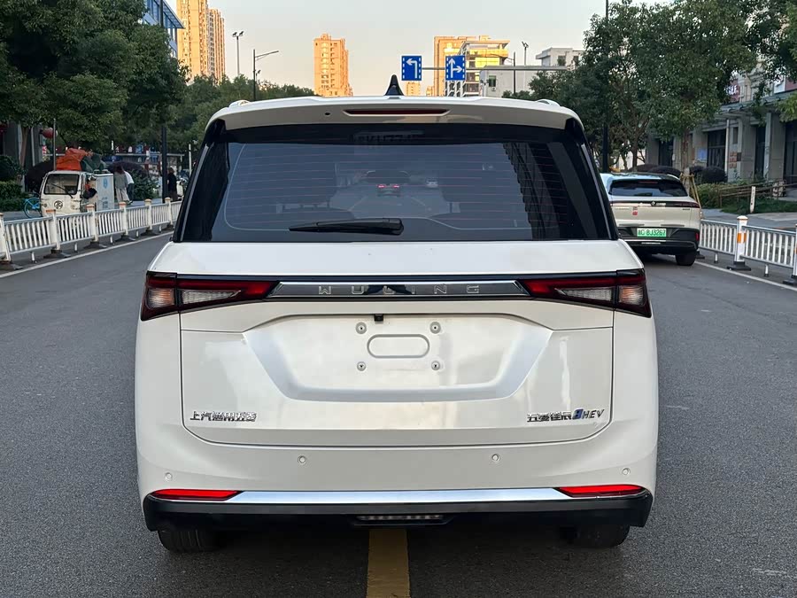 Wuling Jiachen 2023 2.0L DHT Flagship - zdjęcie 8
