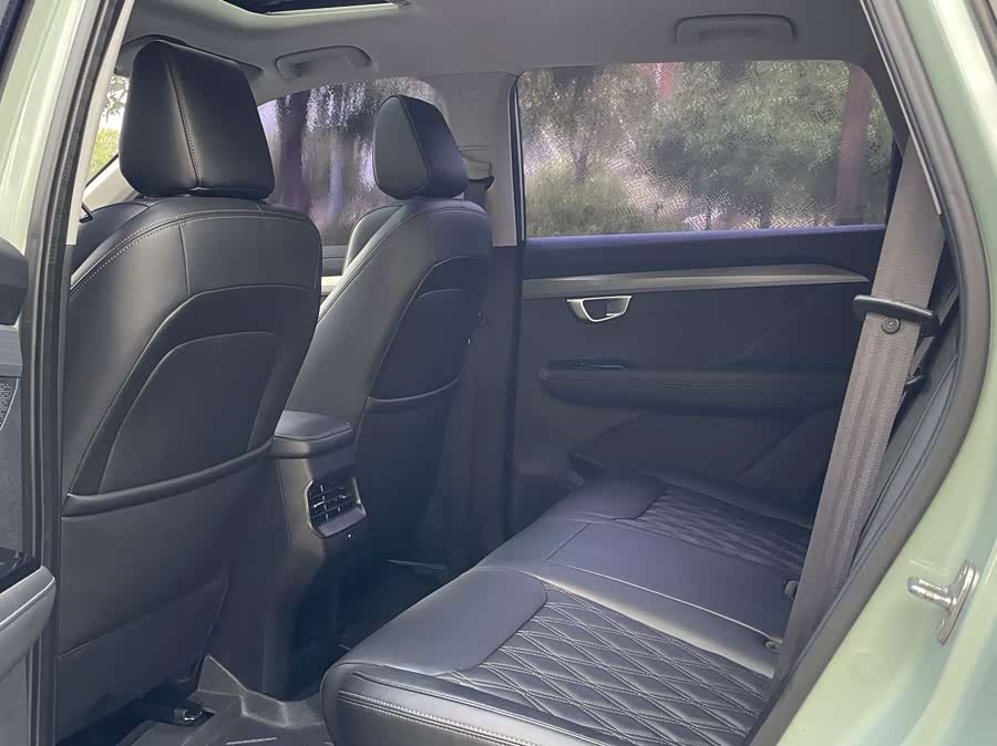Wuling Xingchen 2.0L DHT - zdjęcie 6