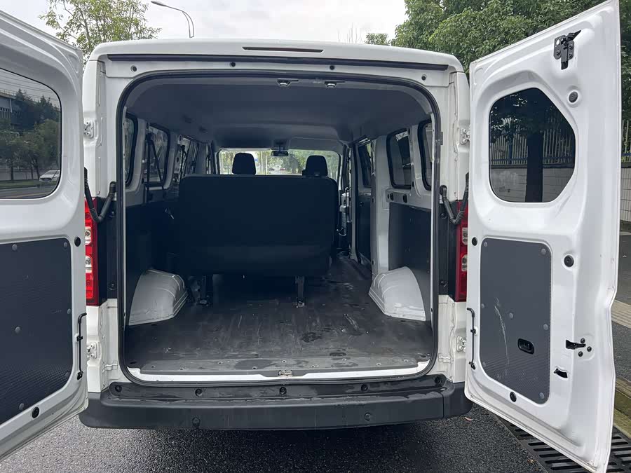 Wuling Yangguang 2025 400km Bus Comfort - zdjęcie 11