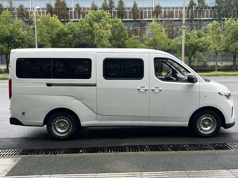 Wuling Yangguang 2025 400km Bus Comfort - zdjęcie 6
