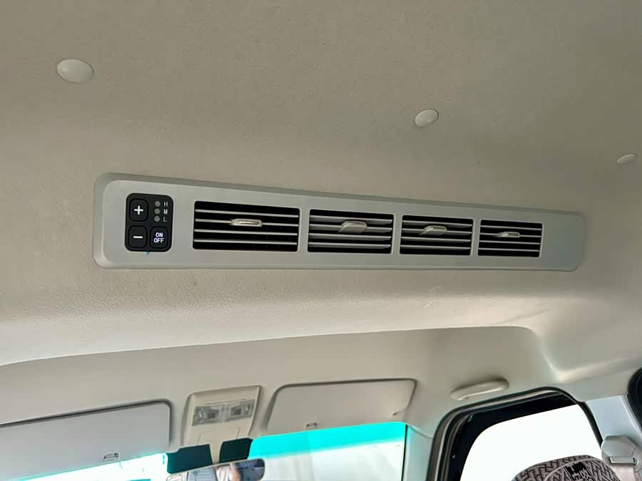 X30L 2024 Wealth Edition Van 5/6/7 Seats Front Air Conditioning - zdjęcie 15