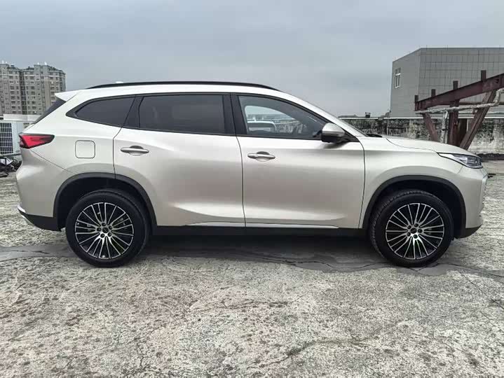 Xingtu Lingyun 2025 400T 2WD Night Edition - zdjęcie 12