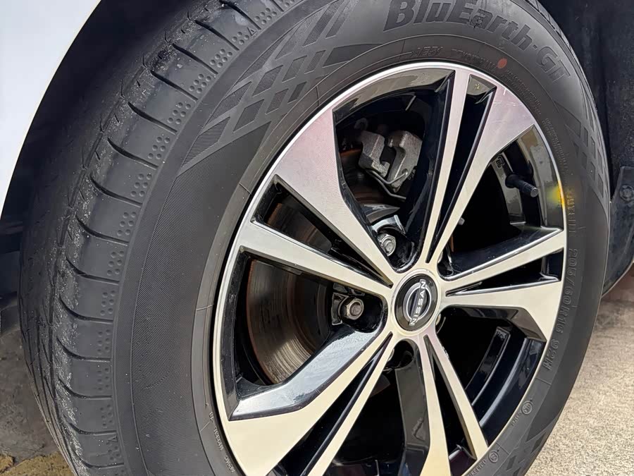 Xuan Yi 2023 1.6L CVT Enjoy Edition - zdjęcie 14