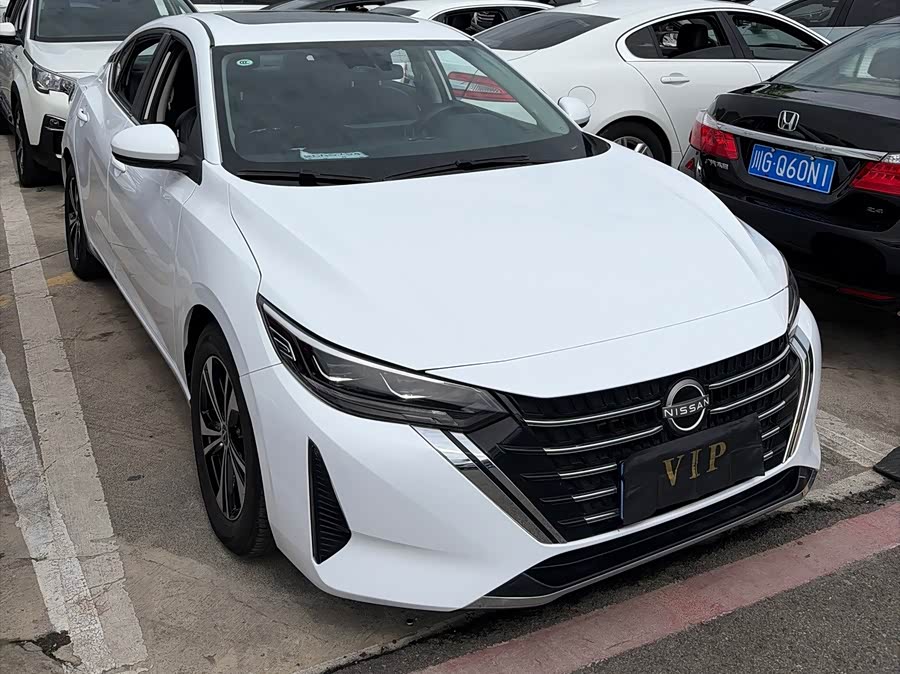 Xuan Yi 2023 1.6L CVT Enjoy Edition - zdjęcie 3