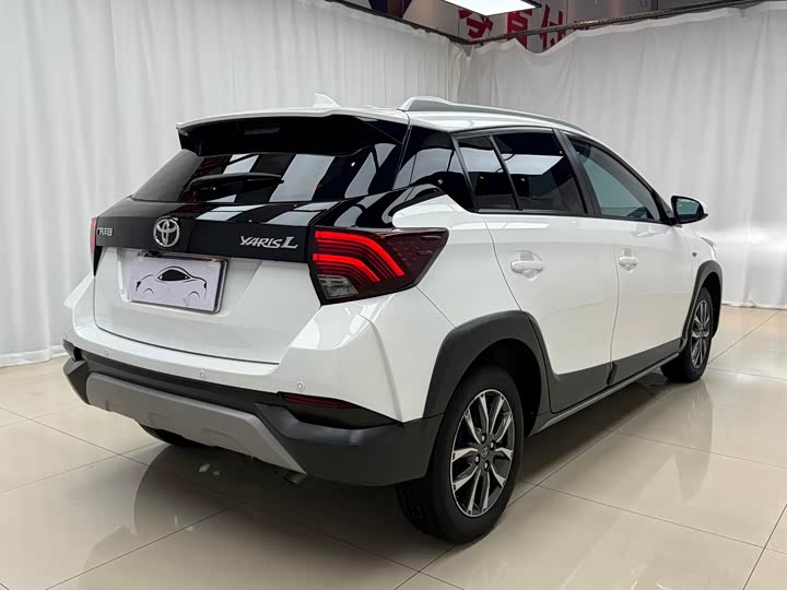 YARiS L 2022 X 1.5L CVT Luxury PLUS - zdjęcie 18