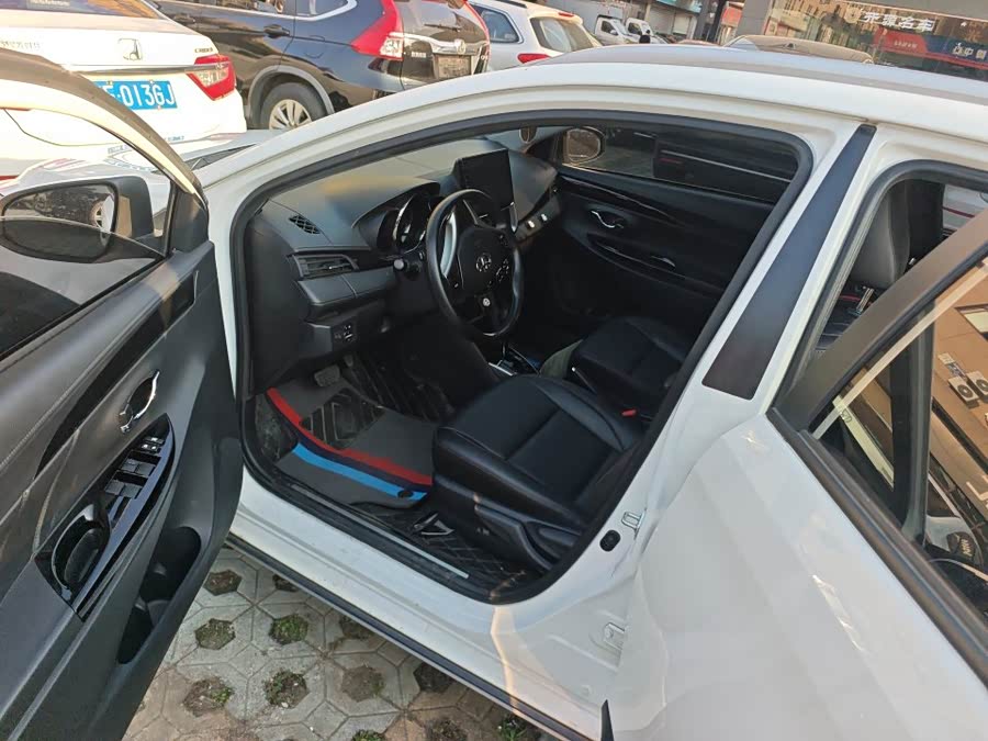 YARiS L 2022 X 1.5L CVT Luxury PLUS - zdjęcie 9