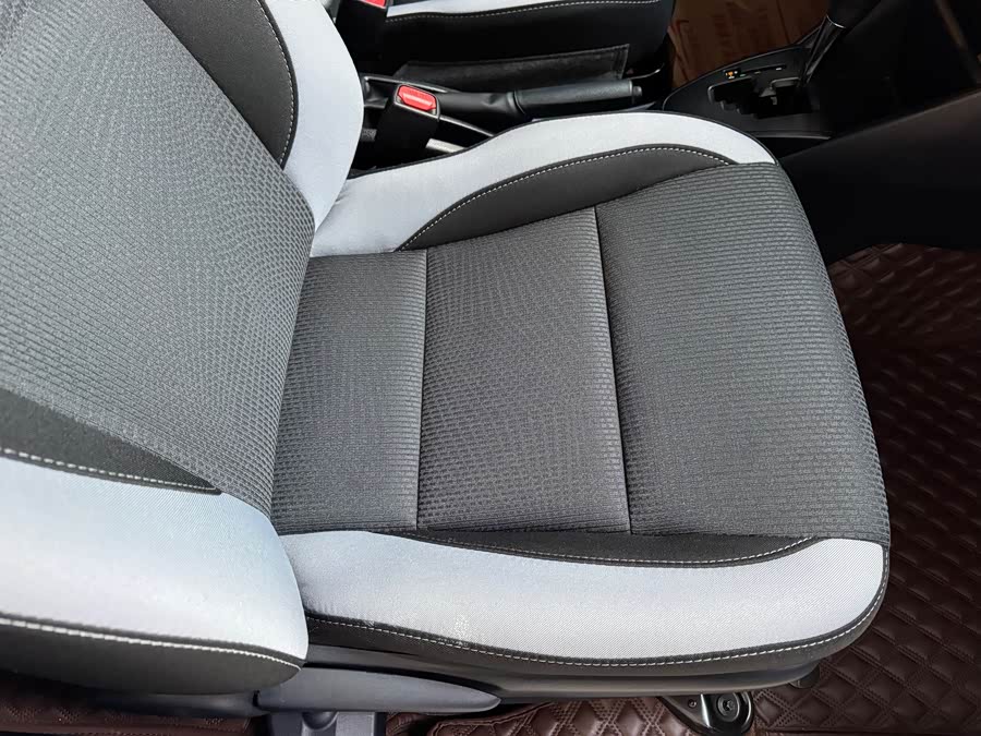 YARiS L Zhi Xuan 2022 Zhi Xuan X 1.5L CVT Leading PLUS Edition - zdjęcie 15